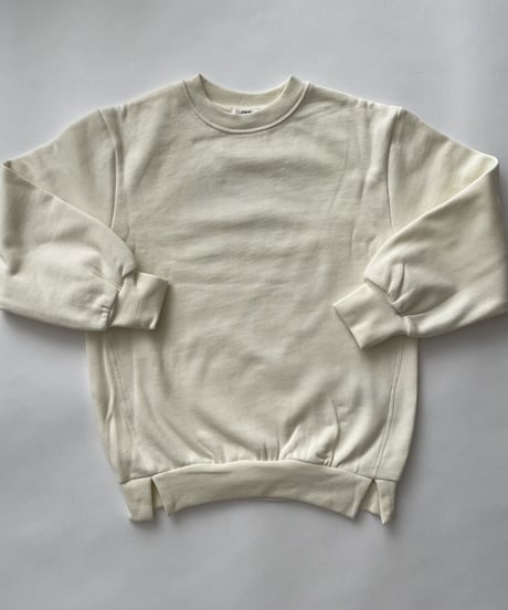 【OUTLET】バックプリントトレーナー(アイボリー130)