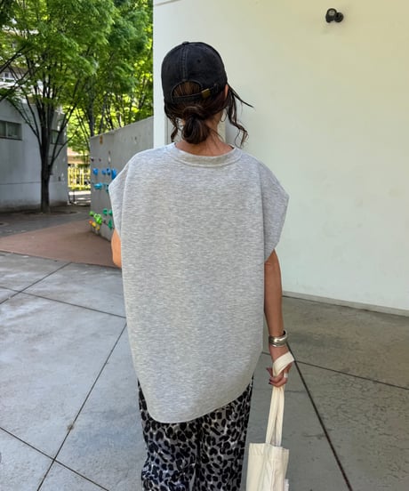 フロッキープリントフレンチスリーブTシャツ(グレー)