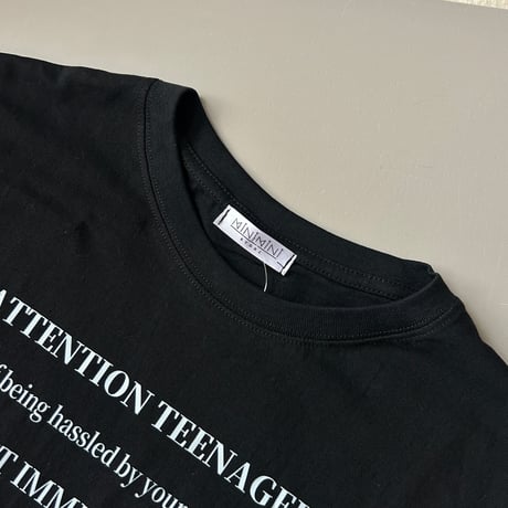 英字ロゴビッグTシャツ(ブラック)