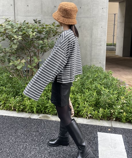 フェイクレザースカート