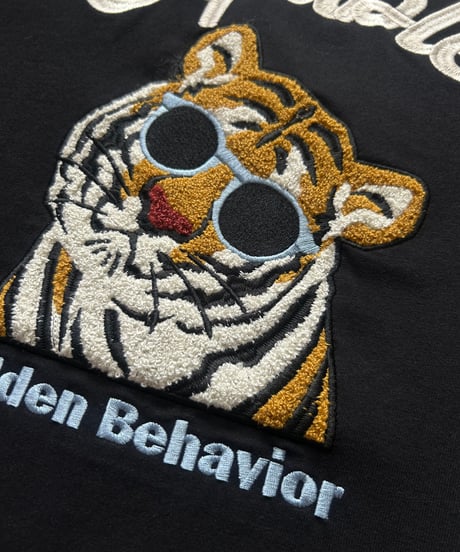 tigerサガラ刺繍Tシャツ(ブラック)