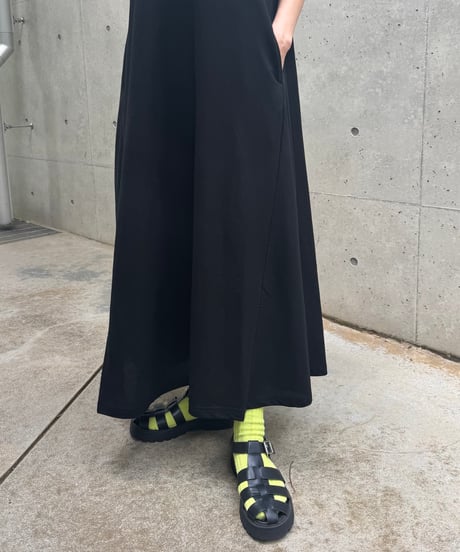 接触冷感フレアロングワンピース