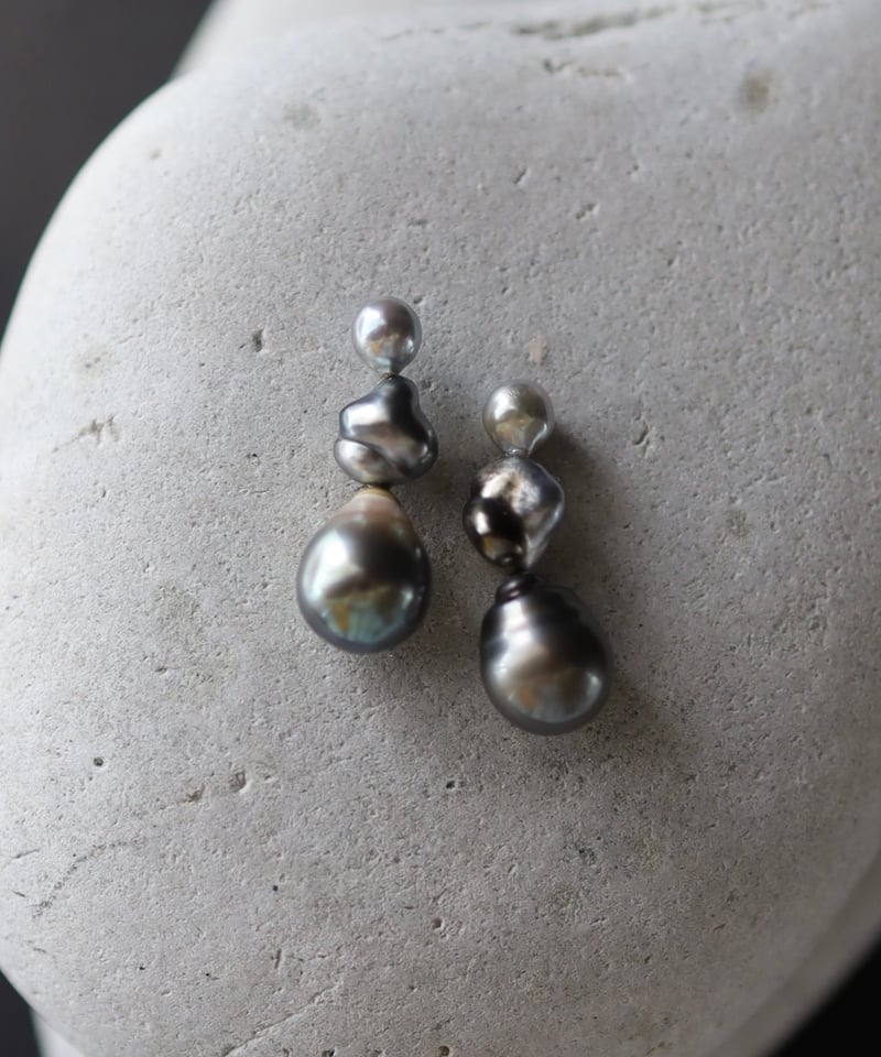 【完売品】ripsalis 3line dip pearl (black)ピアス 完売品】ripsalis 3line dip pearl (black)ピアス