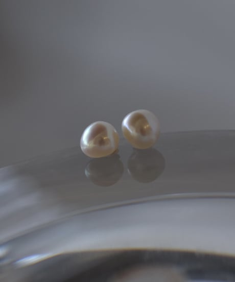[nude] mini bubble pearl STUD ピアス/イヤリング（white）