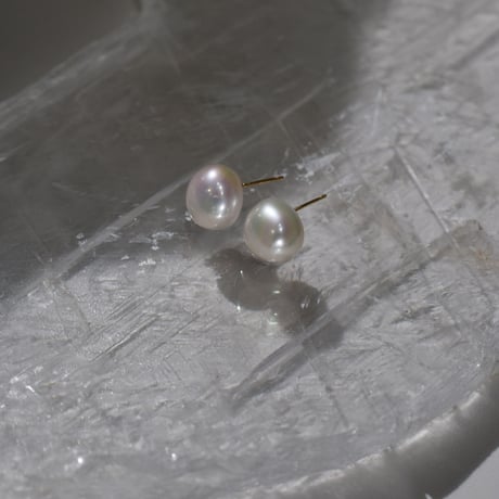 [nude] mini bubble pearl STUD ピアス/イヤリング（white）