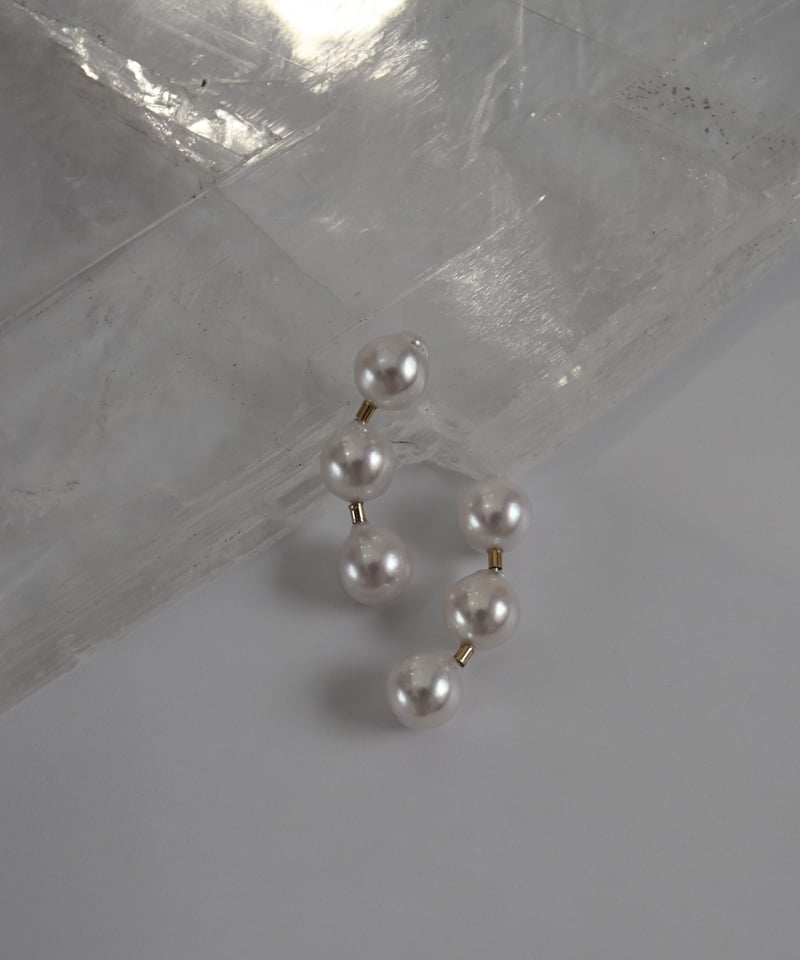 ripsalis minous ピアス　パール3連 fit=scale-down,w=1200