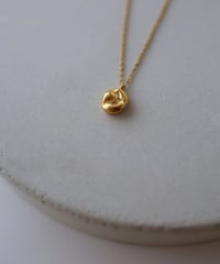 keshi  metal necklace