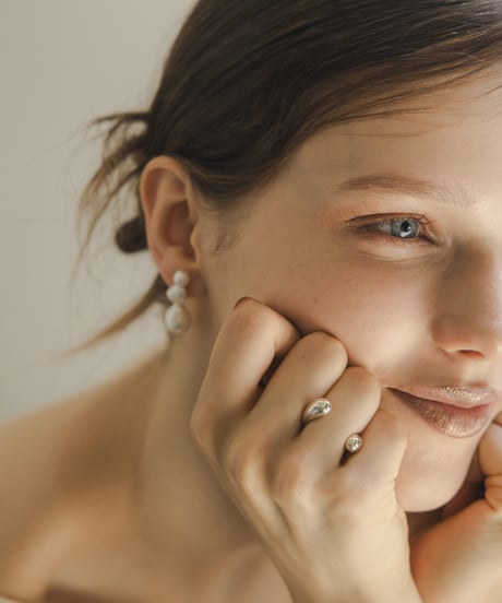 HUG ring