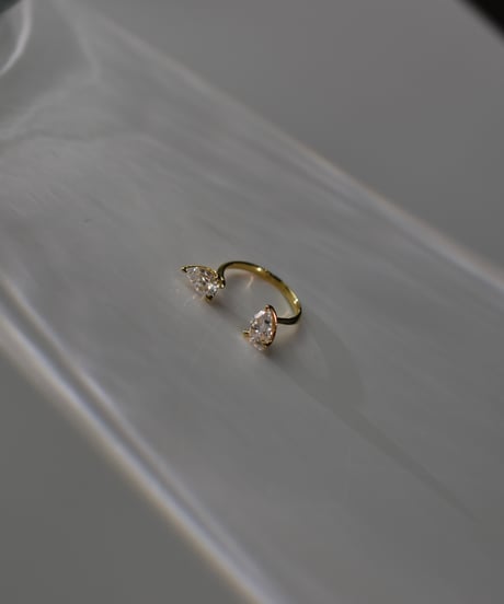moissanite shape ring