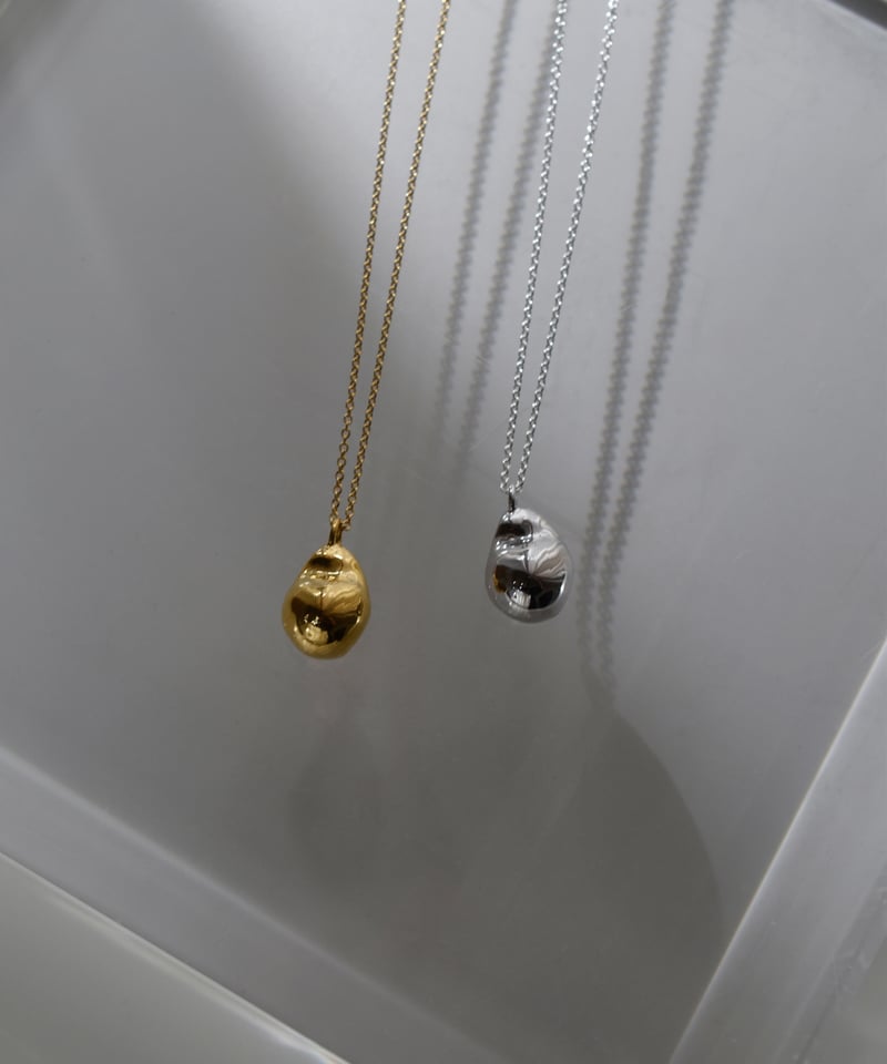 metal baroque necklace | ripsalis
