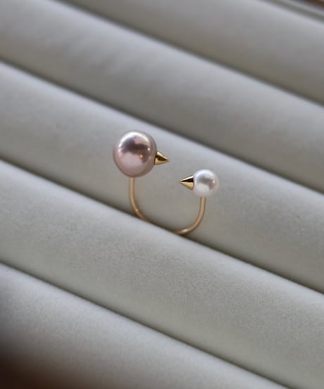 cone studs ring
