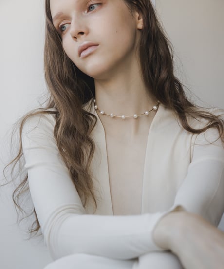 pearl dot choker