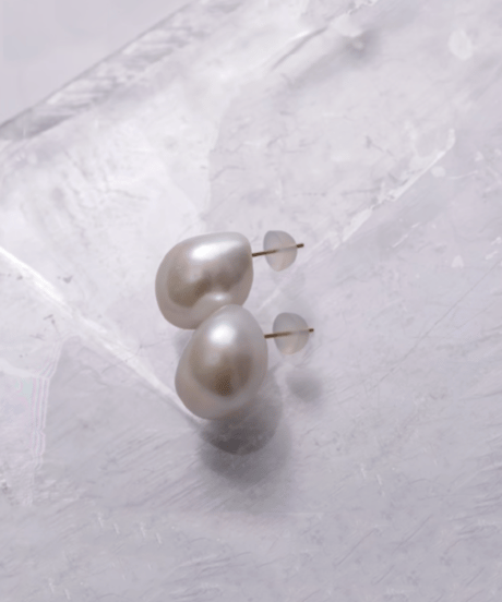 [nude] bubble pearl STUD ピアス/イヤリング（white）