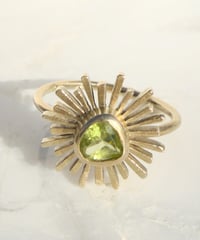 Suria Ring Peridot (GGTL No,201812) 10K 9号