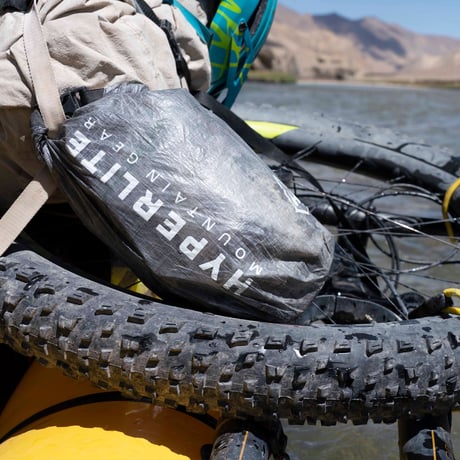Hyperlite Mountain Gear/ Roll-Top Stuff Sack10L