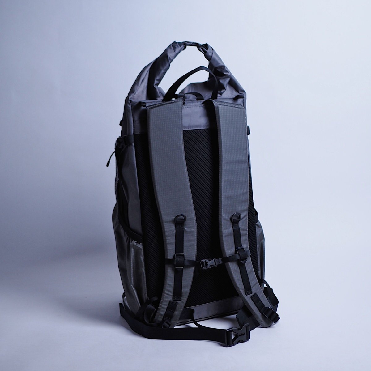 Okara ai nitta / mitten | SUNDAY web STORE