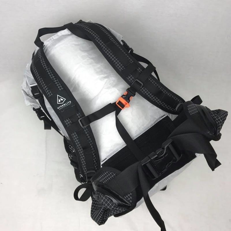 HMG Windrider 2400 White Middle 新品未使用 Hyperlite Mountain Gear / 2400 Windrider WHI