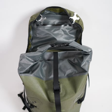CRUX／AK27