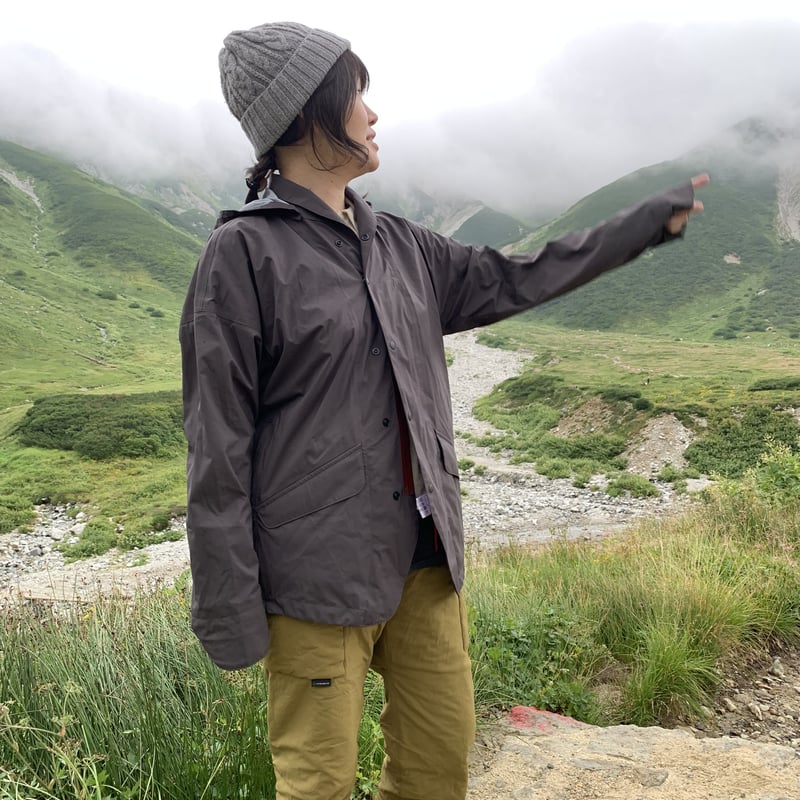 アクシーズクイン 凌 AXESQUIN ヤマニノボッタカモシレナイ M トビイロ