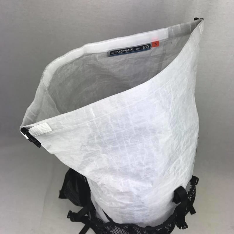 Hyperlite Mountain Gear / 2400 Windrider WHI