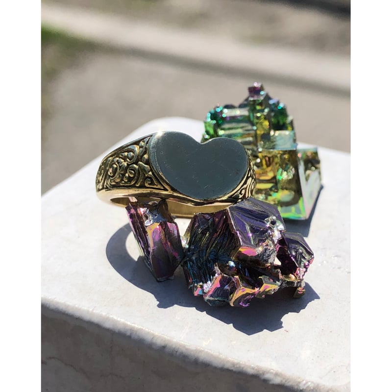 バリニーズ ハート シグネット リング 真鍮製 | Voyage Jewelry Japan