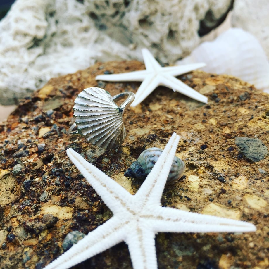 593c08c4ed05e67b2e013088