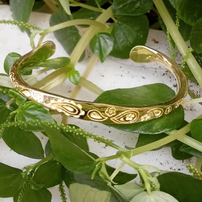 ペイズリー＆フラワー バングル 真鍮 | Voyage Jewelry Japan