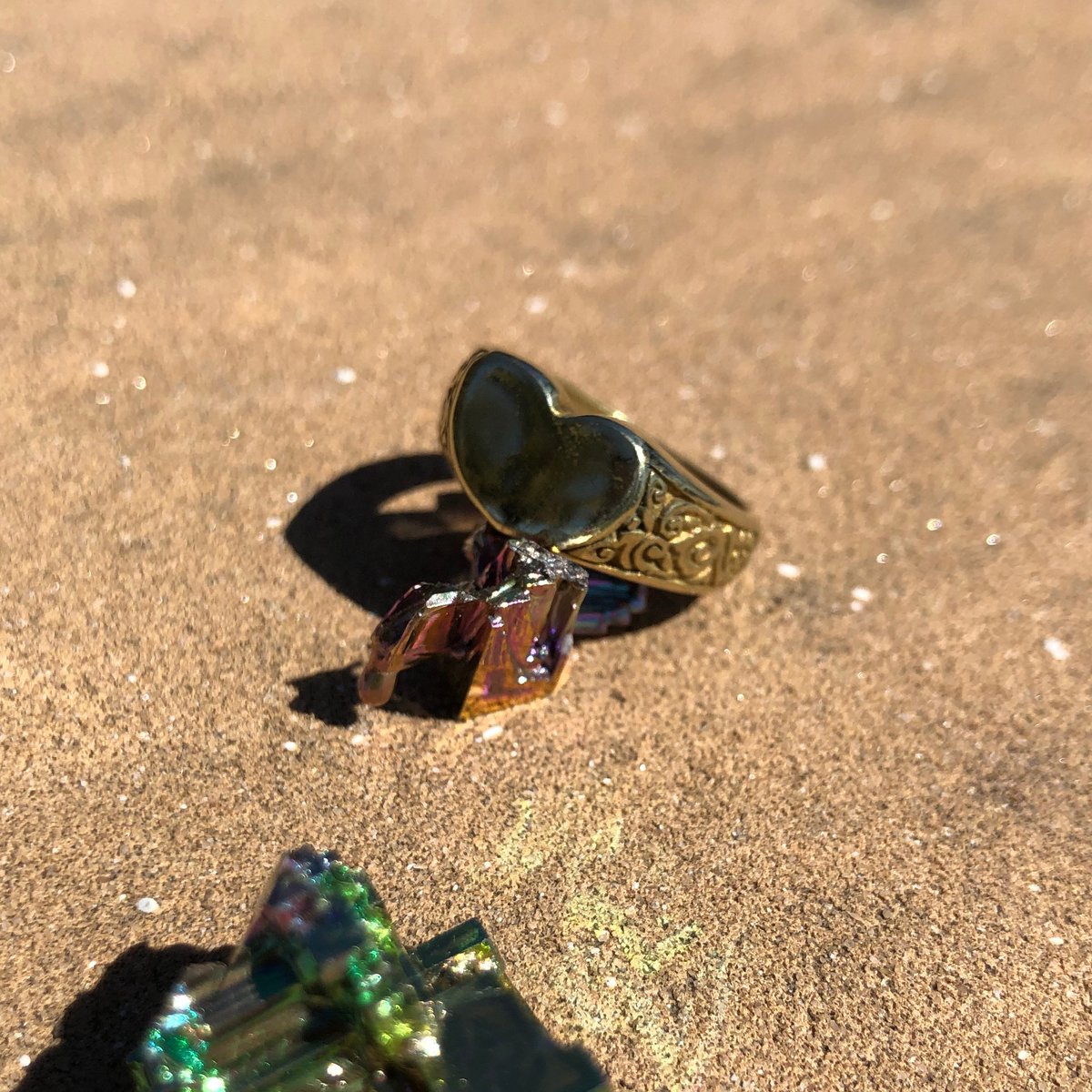 バリニーズ ハート シグネット リング 真鍮製 | Voyage Jewelry