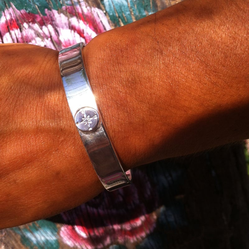 FIRST-ARROW'S シルバーバングル 唐草 8mm幅 B-46 | ブレスレット