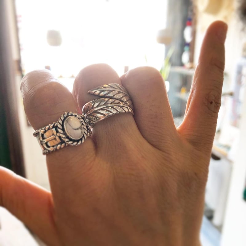 アンカーリング w/ホワイトハウライト 925シルバー | Voyage Jewelry J