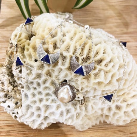 ラピスラズリ　ハンギングムーン　ピアス　925シルバー
