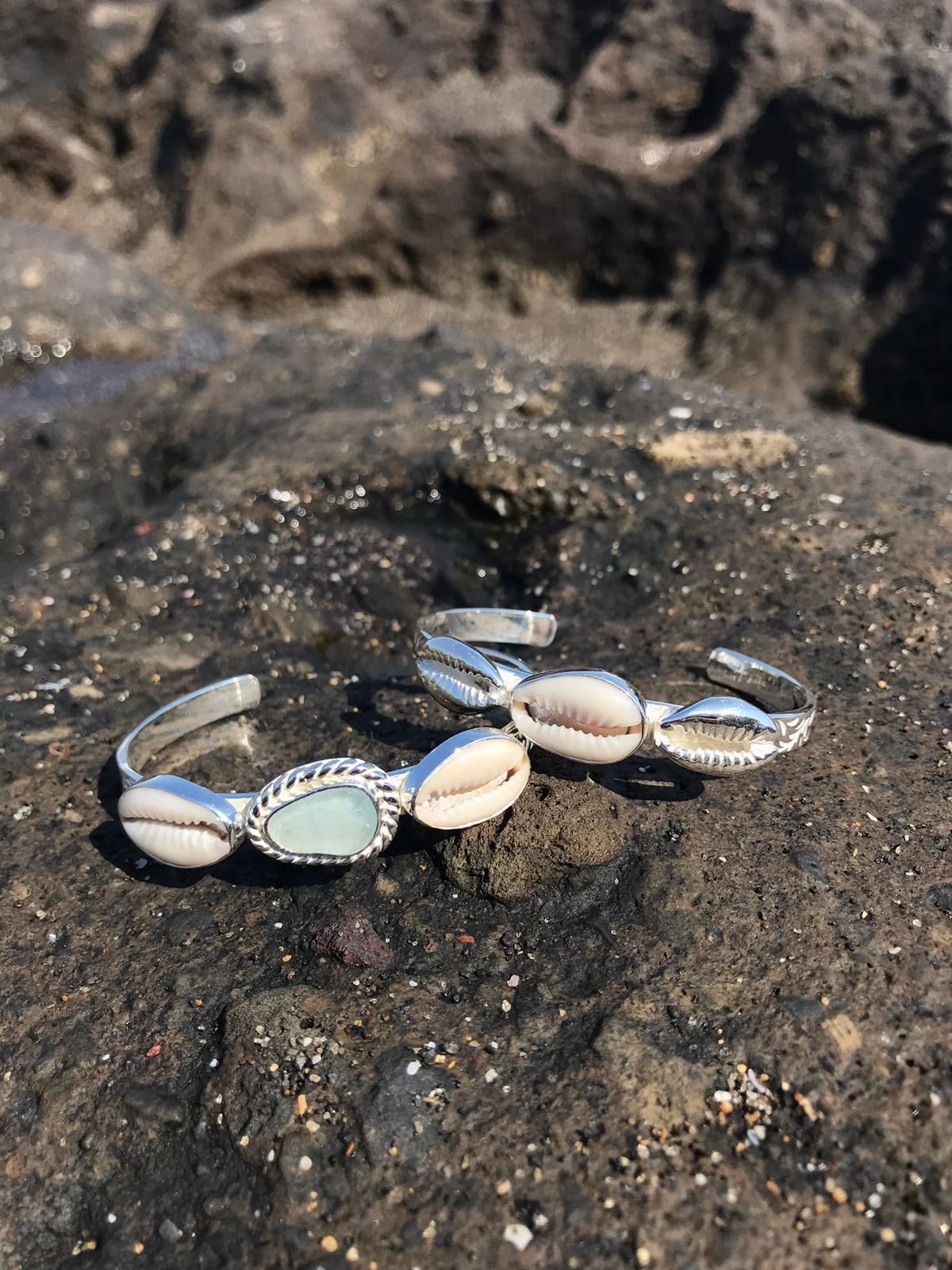 シーグラス＆シェル 唐草模様 バングル 925シルバー | Voyage Jewelry