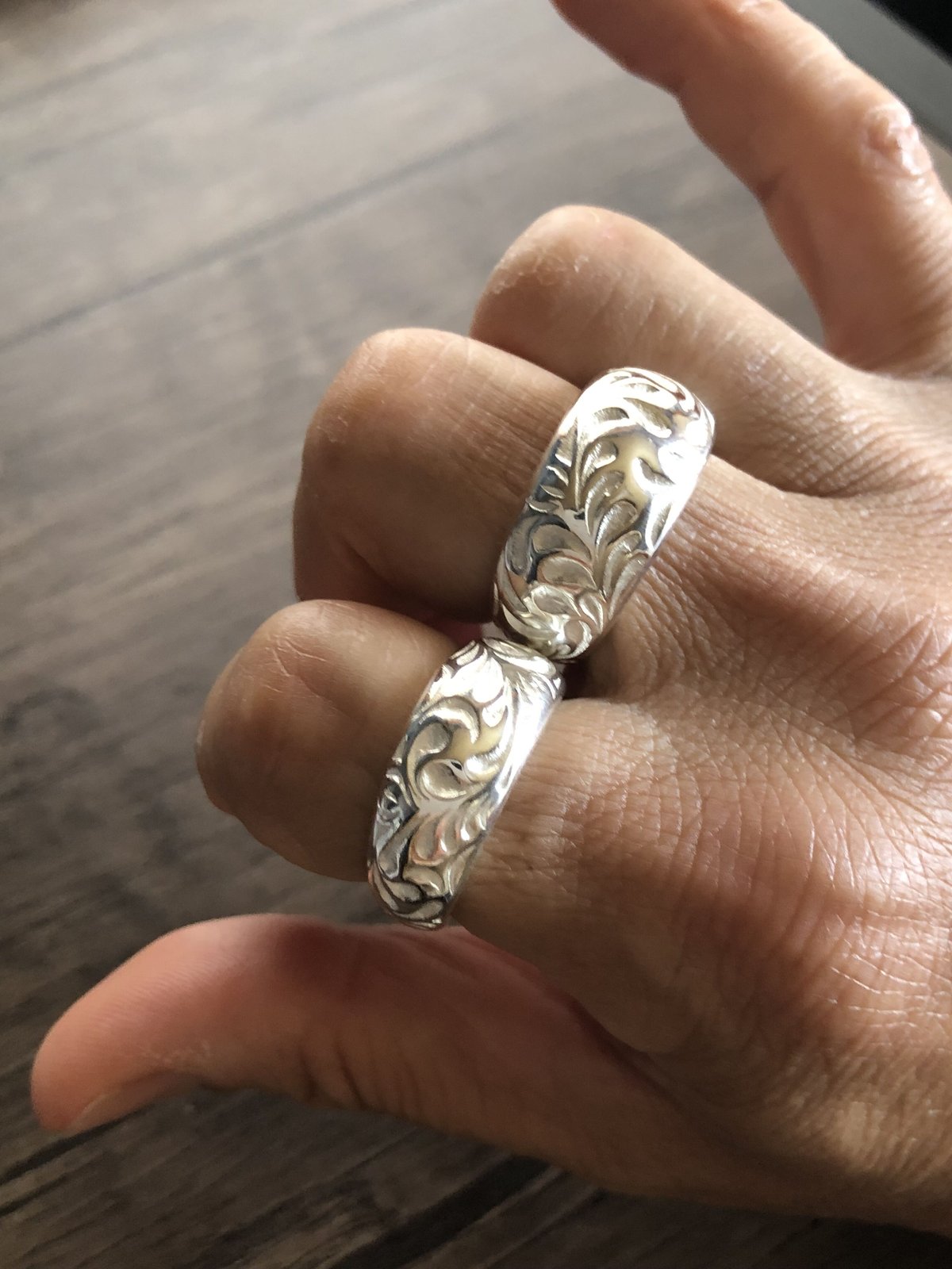 甲丸唐草模様リング W 925シルバー | Voyage Jewelry Japan 甲丸唐草模様リング W 925シルバー | Voyage Jewelry Japan