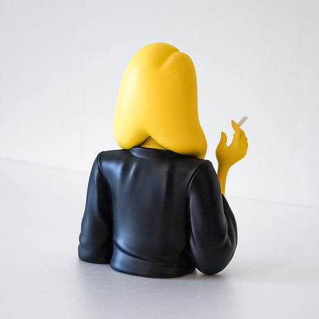 Figure Toy - SMOKING LADY