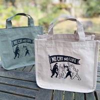 NO CAT NO LIFE  仕切りが動くキャンバストートバッグ