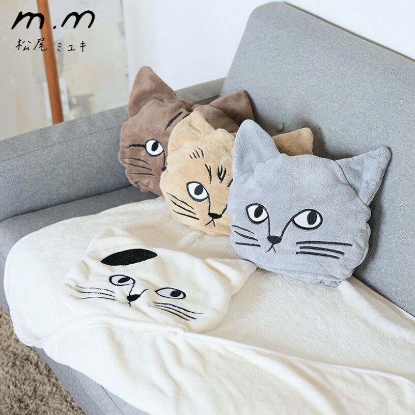 猫の顔クッション ブランケット付き Finissage｜きょとん顔ねこのブランケットインクッション