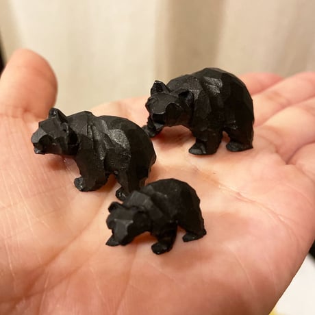 木彫りのミニ黒クマM