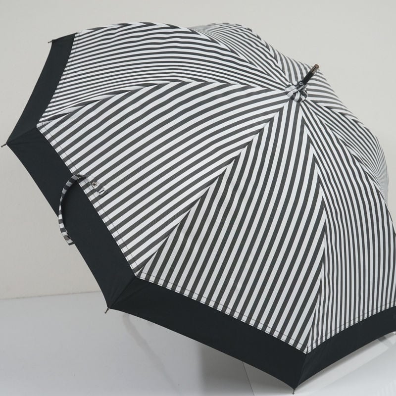 サンバリア100 完全遮光日傘 USED極美品 Mサイズ 白黒ストライプ