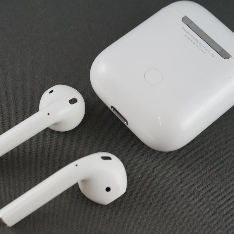 Apple AirPods エアーポッズ USED美品 第一世代 海外モデル ワイヤレス