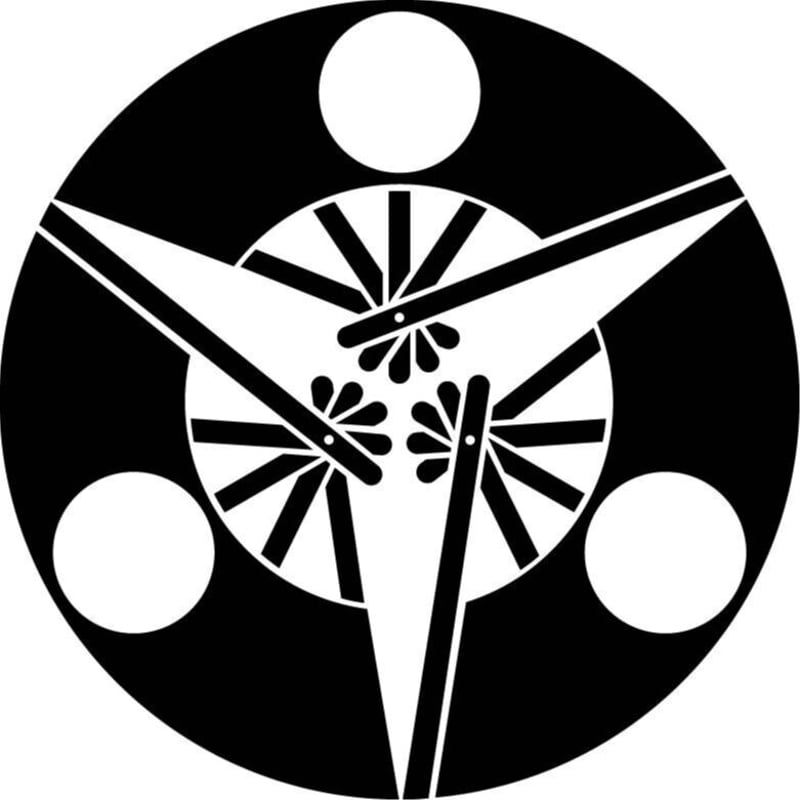 あ 7 三つ日の丸扇 | 株式会社オゼキ 家紋見本帳