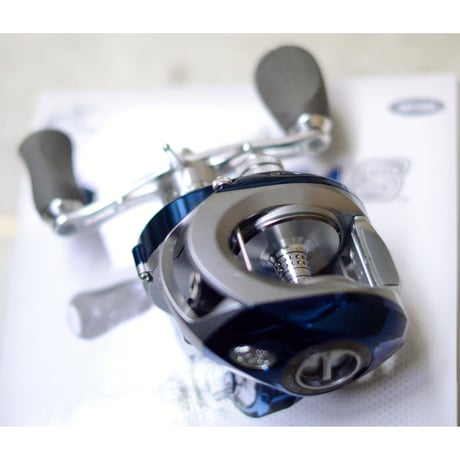 【ラストチャンス！】バスマスターズクラシックウィナー！最高峰！Johnny Morris Signature  Titanium 8  Reel　JMT10SA 右巻きギア比5.2