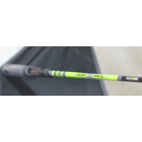2019年最新作！王道ジャーキングの基軸の逸品！【ツアニースペシャル56ＭHガングリップ Tourney Special TSR56MHC】