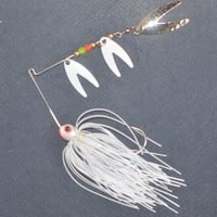 漂流カバーへ投げ入れろ！カバースピナーベイティング！【フィッシングエルモ・オリジナル「マグニフィセント・トリプルダコタ・テクニカル」スピナーベイト1/4oz 】ホワイト