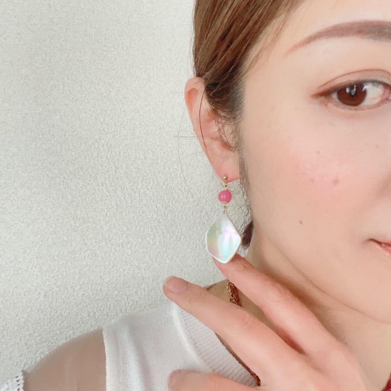 ヴィンテージガラスビーズ ピアス・イヤリング (ピンクA) | Luminous.Lien