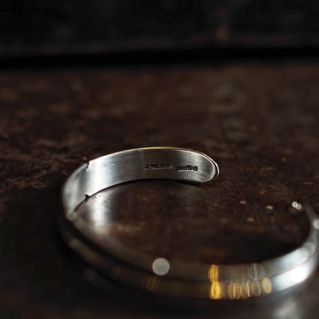 John Nelson ／ FEATHER BANGLE -10mm-