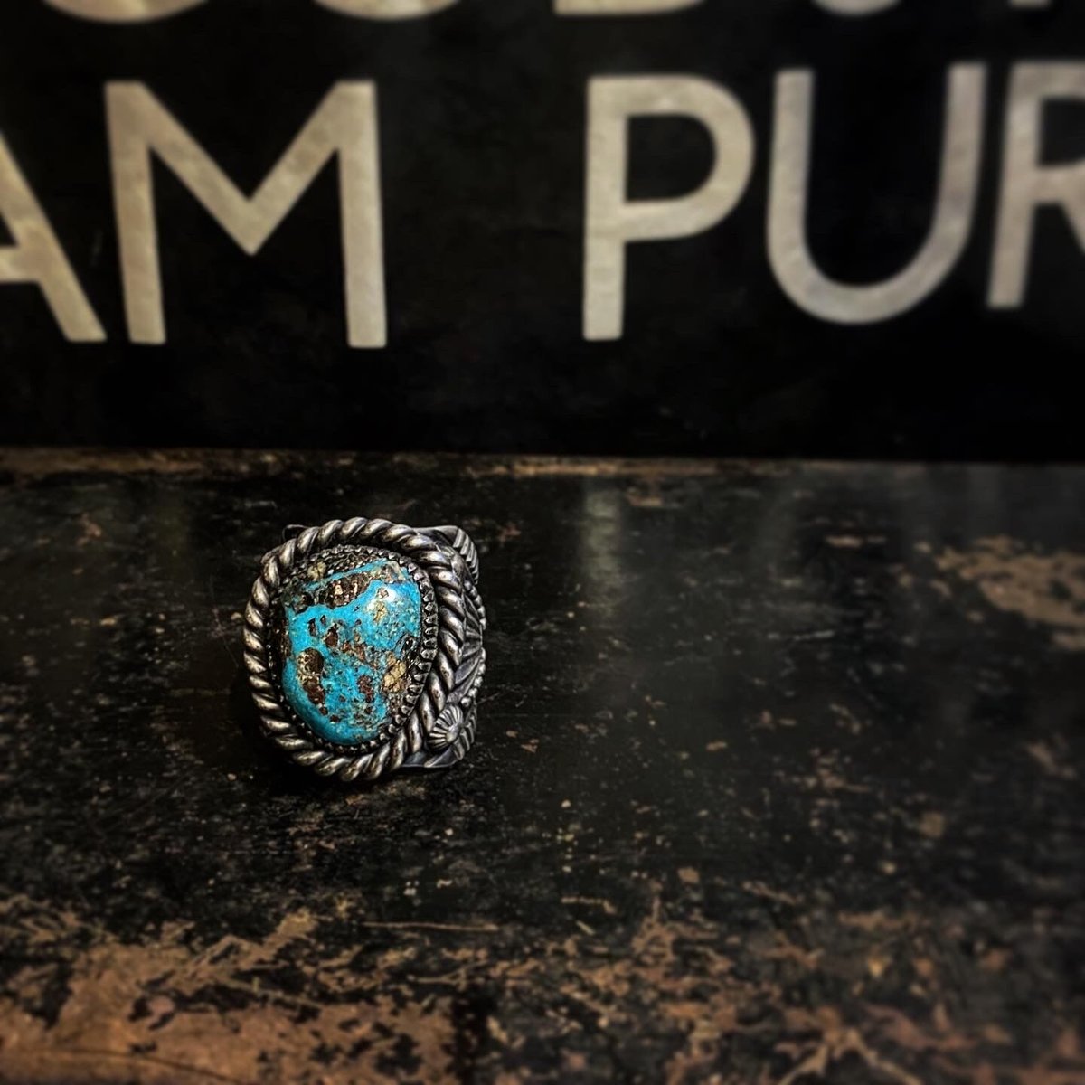 Navajo Delbert Gordon ターコイズ スタンプワーク バングル DRLBERT