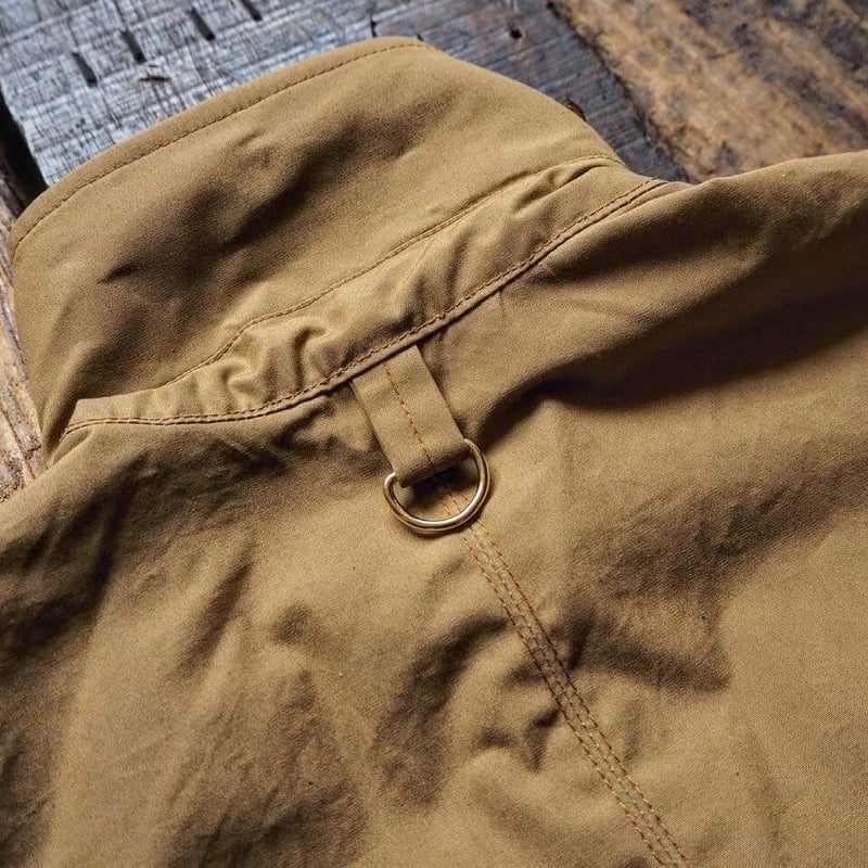BiburyCourt／WAXED COTTON FIELD JACKET -Sand Bei