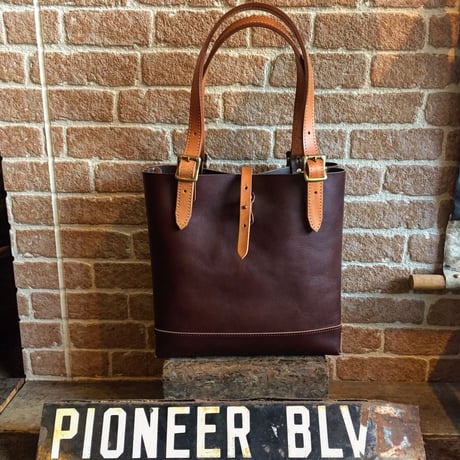 LEFT HAND TOTE BAG  / CHOCO×CAMEL (S)