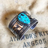 Navajo / Kingman Turquoise Necklace （ラウンドナゲット）