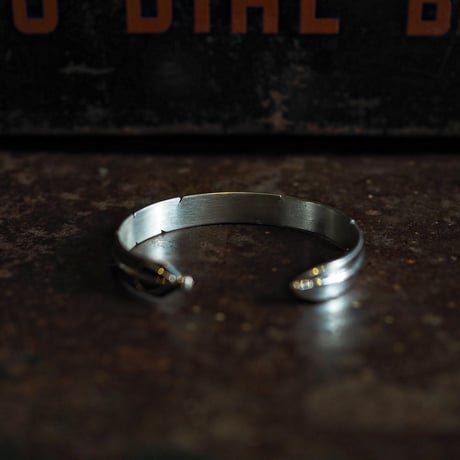John Nelson ／ FEATHER BANGLE -10mm-